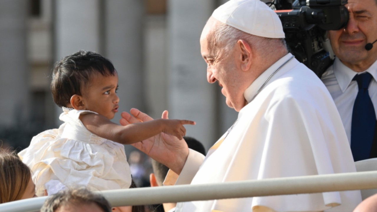  O “sopro de primavera”  da Igreja missionária  até aos confins do mundo  POR-038